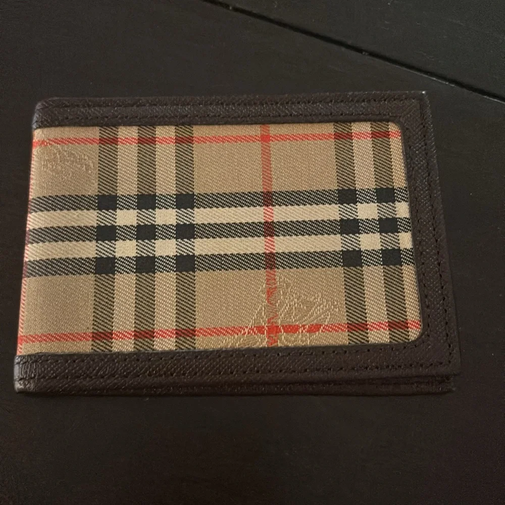 Burberry Canvas Classic Checkered Card ID Wallet Cardholder